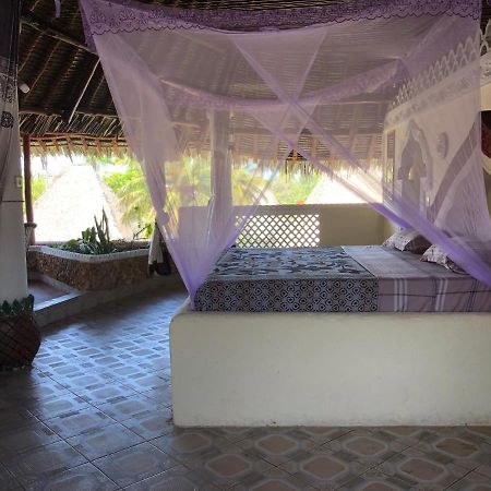 Coconut Village Beach Resort Diani Beach Εξωτερικό φωτογραφία
