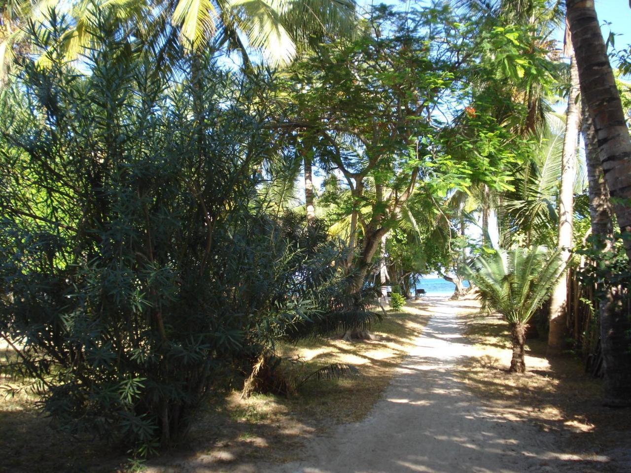 Coconut Village Beach Resort Diani Beach Εξωτερικό φωτογραφία
